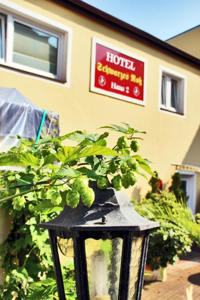 Hotel Schwarzes Ross Siebenlehn Exteriör bild